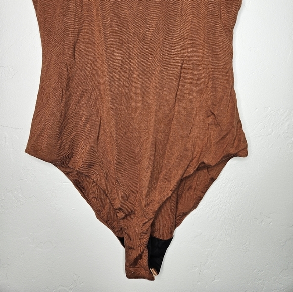 House of Harlow x Revolve Burn Orange Bodysuit Size Small NWT - Picture 4 of 5